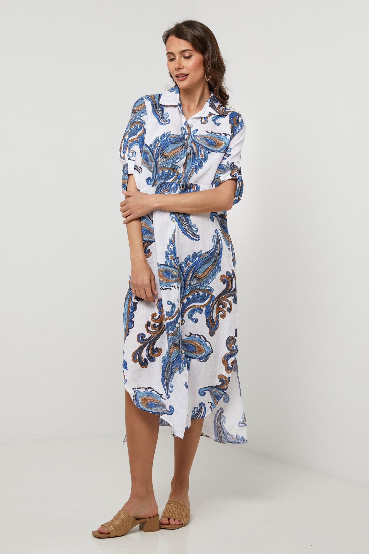 ROBE 1366