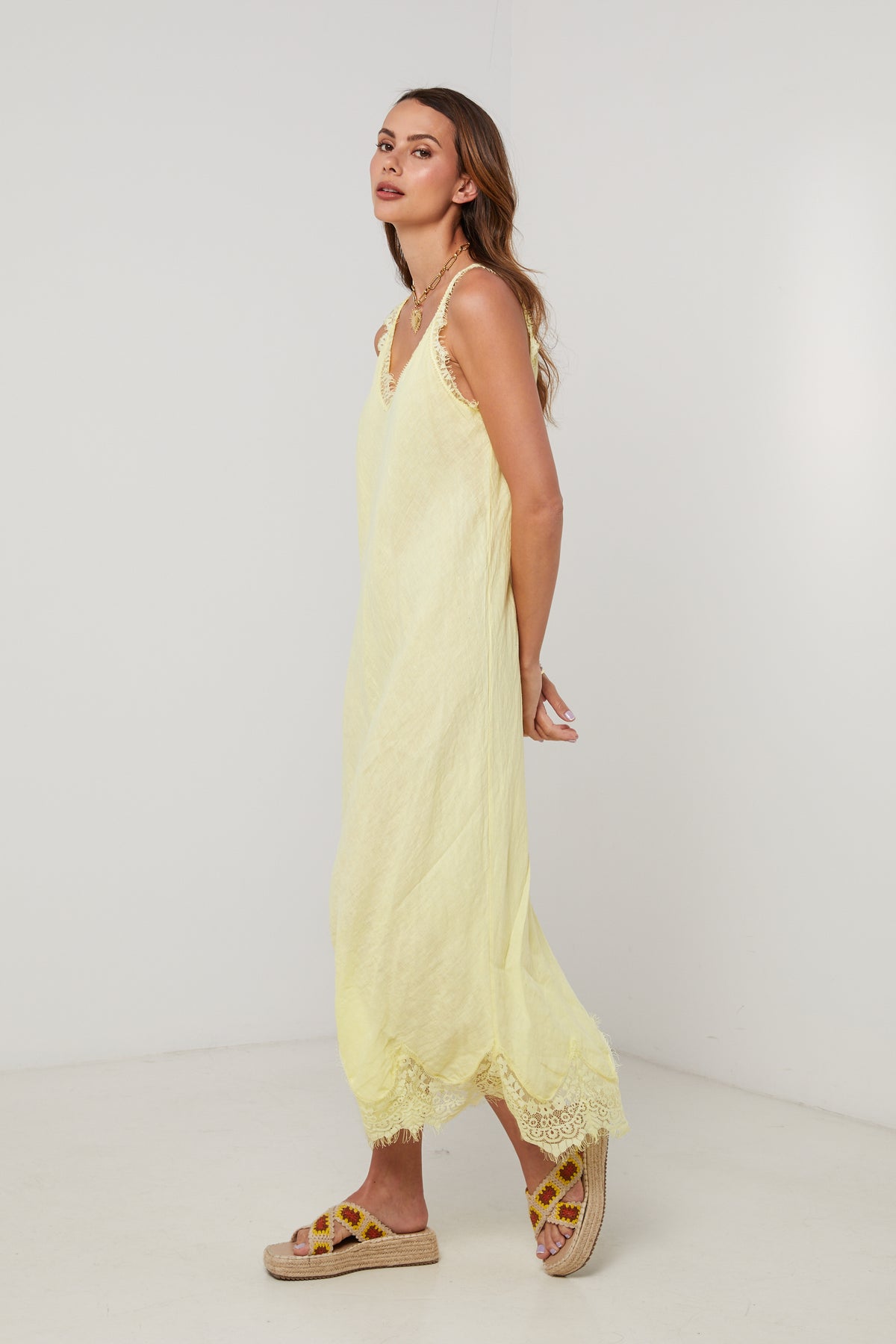 ROBE 9723