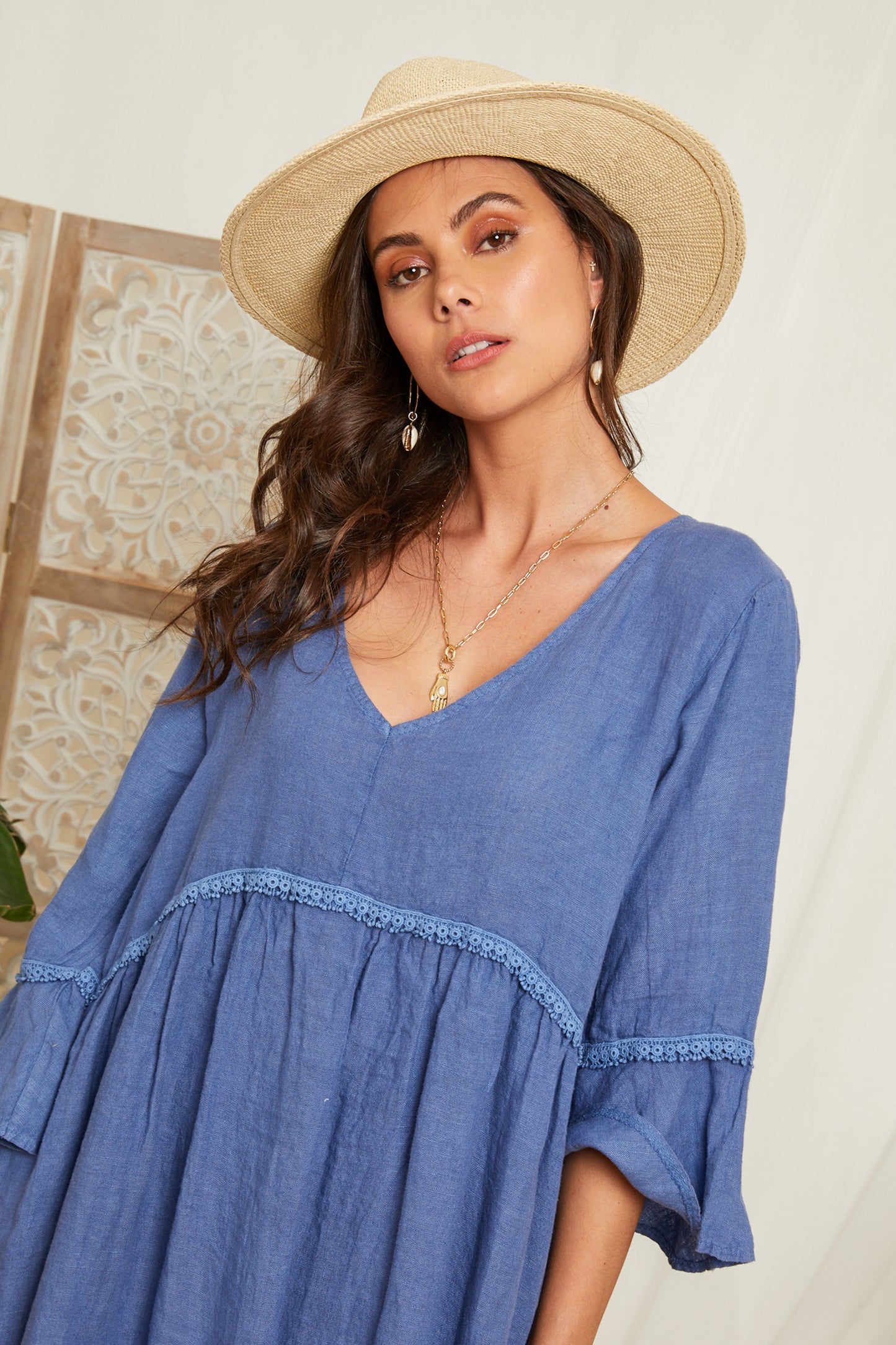 Robe mi-longue avec détails volantés 1342