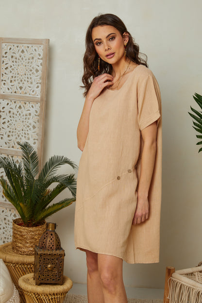 Robe col rond avec détails boutons sur le côté