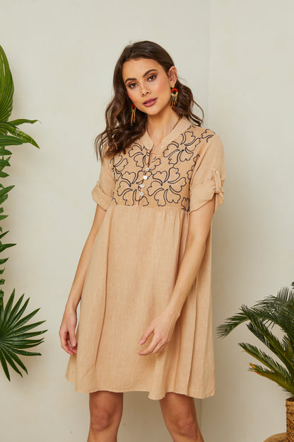 Robe courte évasée à broderie fleurie