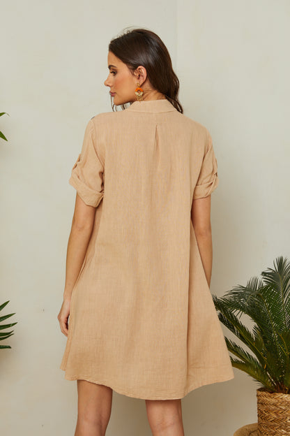 Robe courte évasée à broderie fleurie