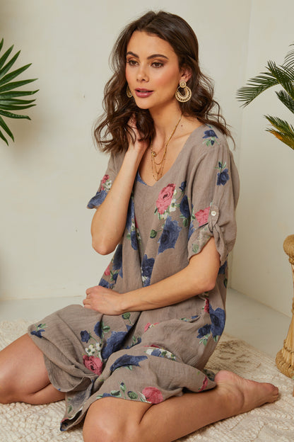 Robe fleurie à manches courtes avec poches
