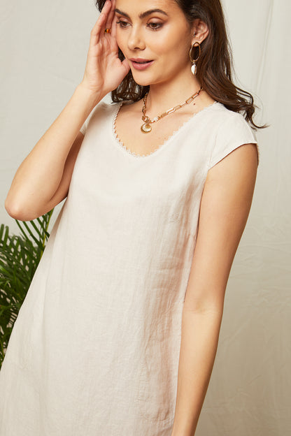 Robe en lin avec finitions dentelle