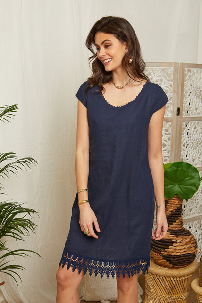 Robe en lin avec finitions dentelle