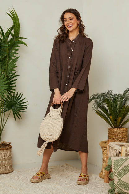 Robe longue boutonnée avec manches retroussées