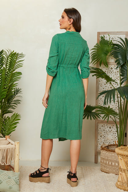 Robe longue ceinturée à la taille