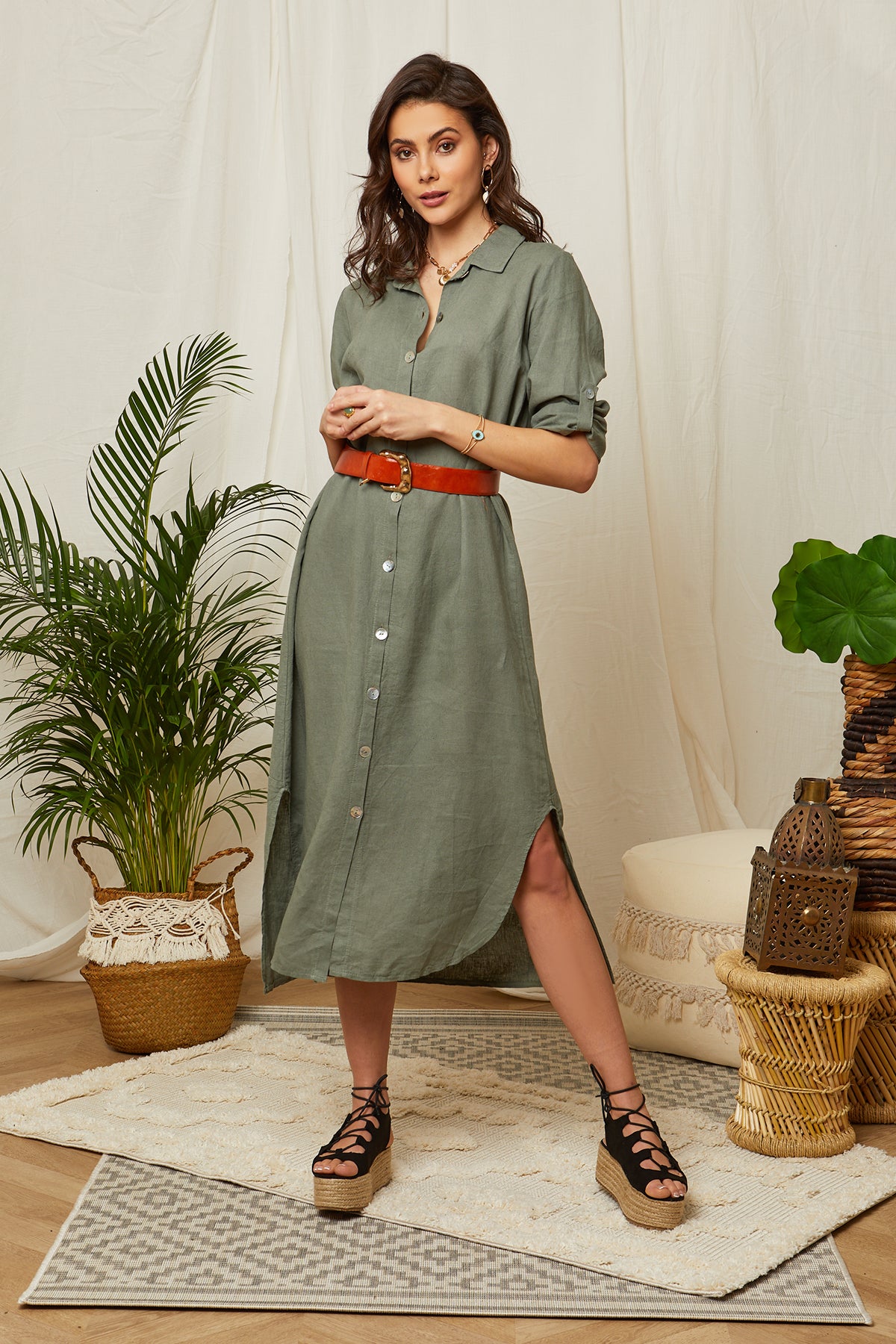Robe chemise longue avec manches retroussables