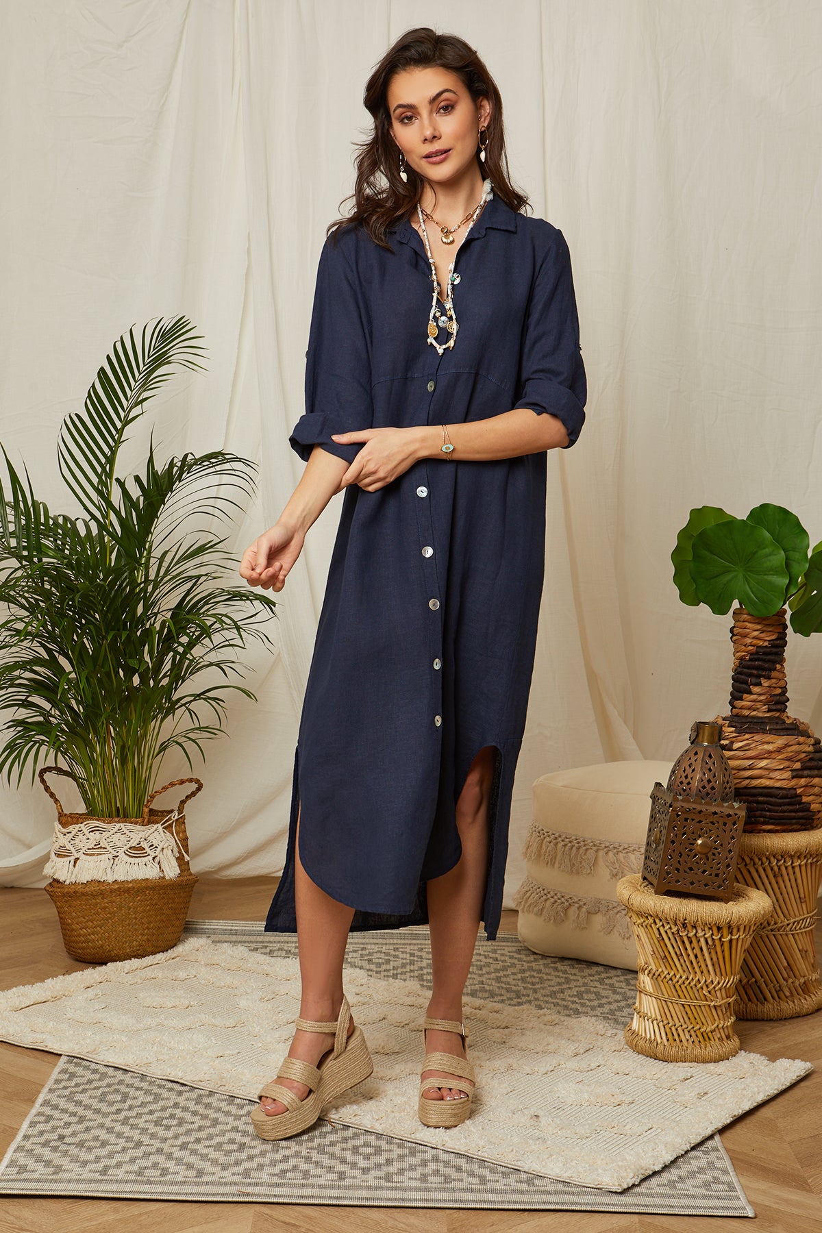 Robe chemise longue avec manches retroussables