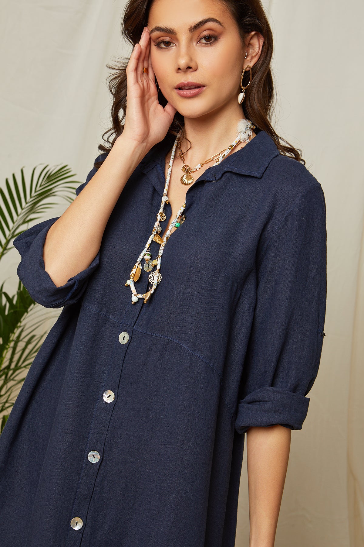 Robe chemise longue avec manches retroussables