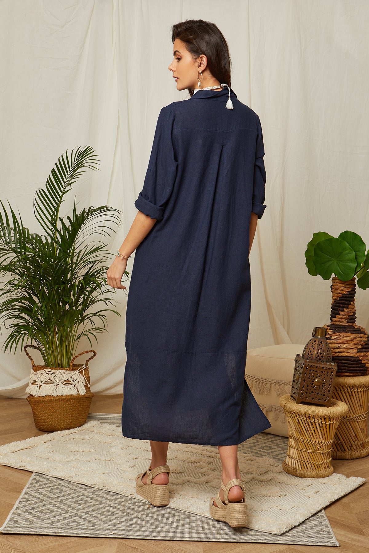 Robe chemise longue avec manches retroussables